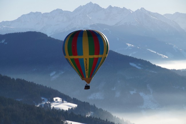 Herrlich sonniger Wintertag zum Ballonfahren in Filzmoos