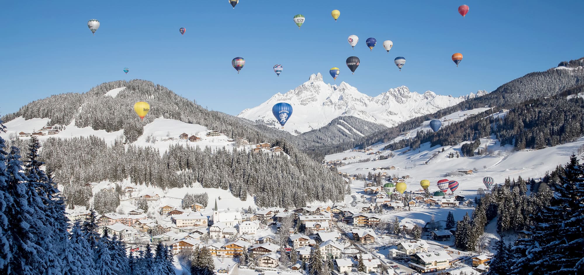 Ballonfahren in Filzmoos, dem Ballondorf Österreichs © Coen Weesjes